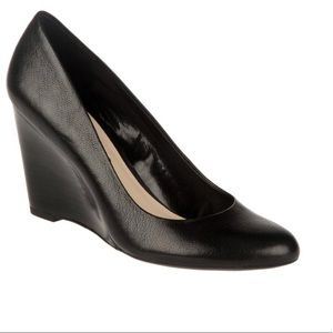 Franco Sarto black leather wedge business pump